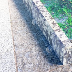 Curbs from granite