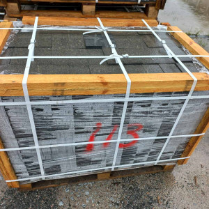 Full-sawn paving stones made of black Gabbro stone