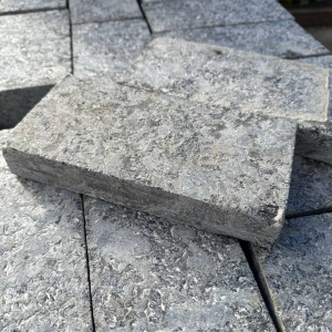 Sawn labradorite paving stones, 20x10x3 cm