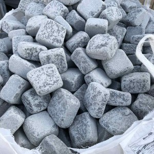 Gabro black stone paving stones