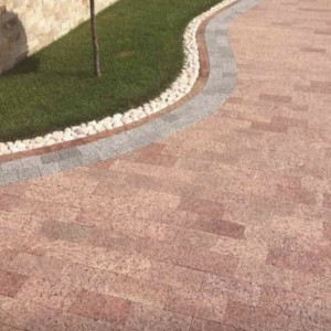 Paving stone from red granite 20x10