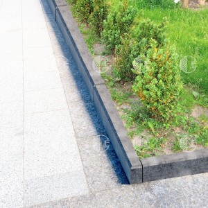 Granite kerbs