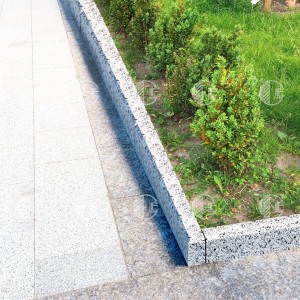 Curbs from granite