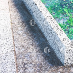 Curbs from granite