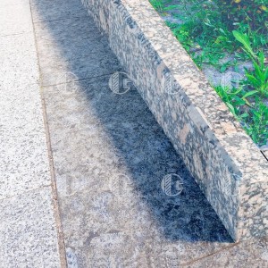 Curbs from granite
