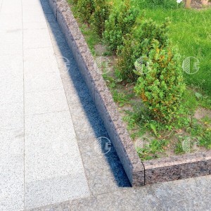 Red granite kerbs - heat-treated