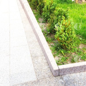 Curbs from granite