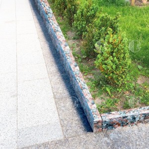 Curbs from red granite - heat-treated