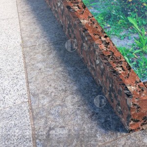 Red granite kerbs - polished