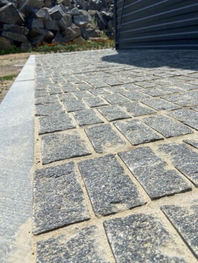 Sawn-split paving stone Gabbro, 20x10x5