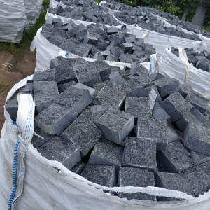 Labradorite paving stones in big bags