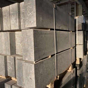 Natural stone border