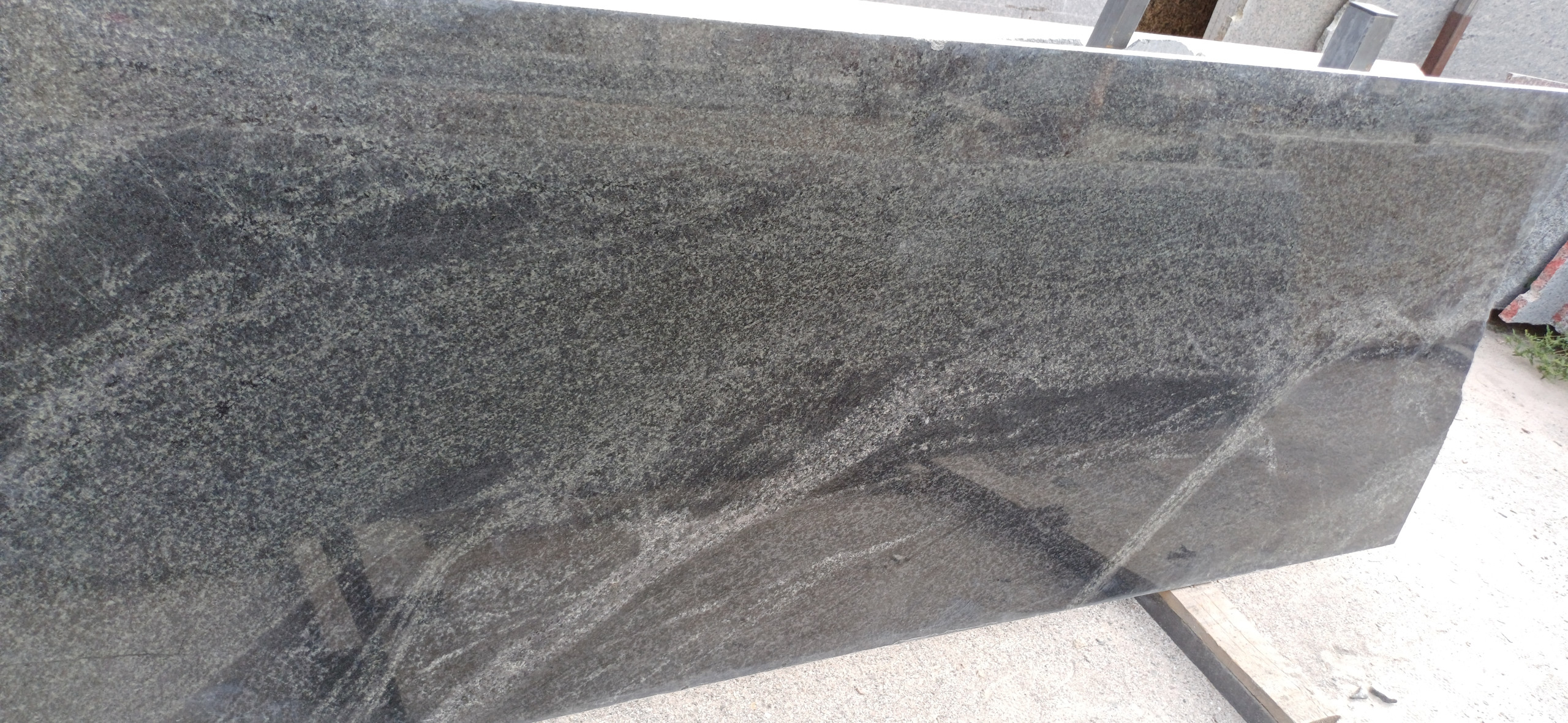 Granite slab Pantera Grey