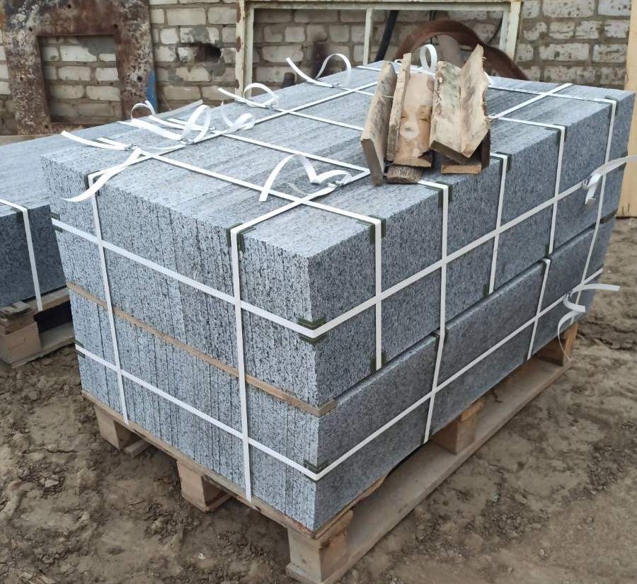 Flamed grey granite tiles