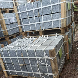 Packed grey granite tiles 60x30