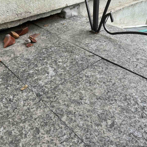 Flamed labradorite tiles