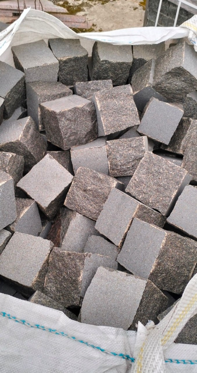 Gabbro paving stone in big-bag