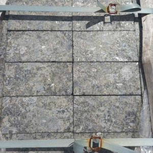 Labradorite paving stone, heat-treated top