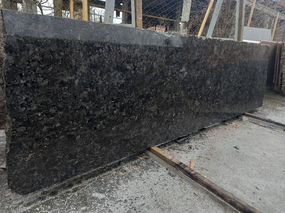 Slab of black stone - labradorite