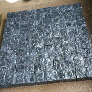 Labradorite (black stone) cobblestones, 10x10x5 cm