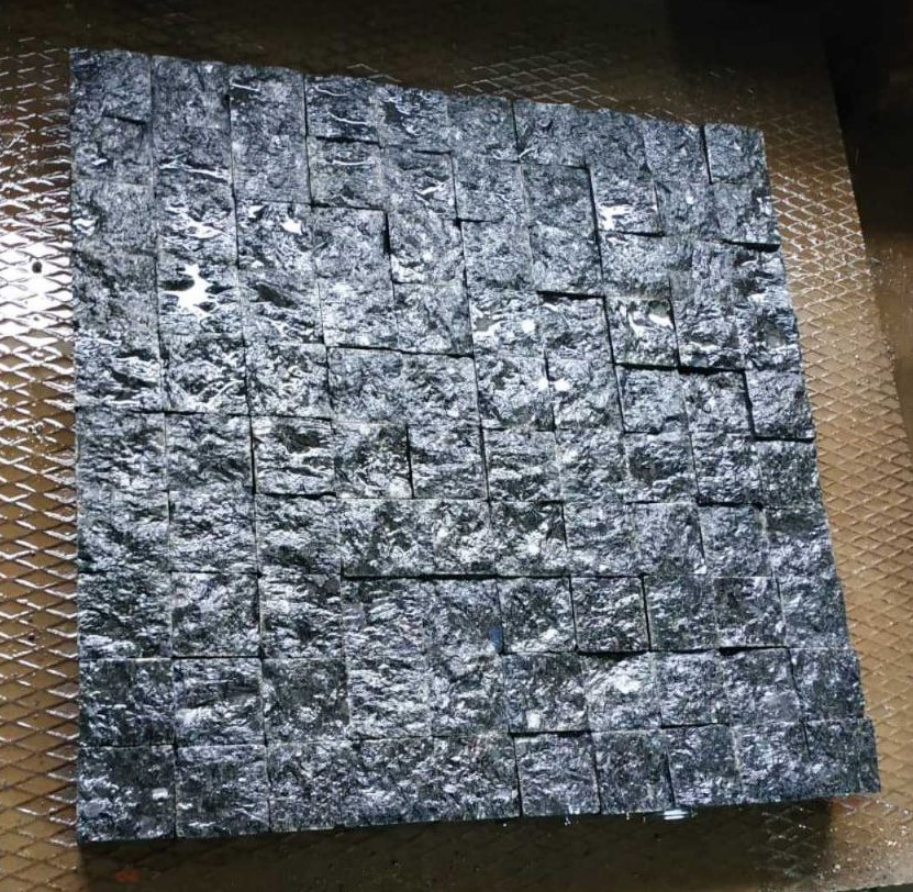 Black natural stone paving stones - labradorite