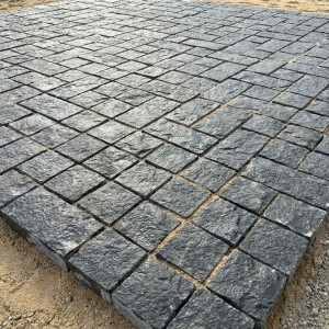 Paving with basalt paving stones