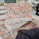 Sawn red granite paving stones, 20 x 10 x 5 cm