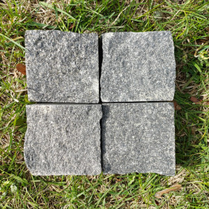 Black gabbro paving stones 8x8x5