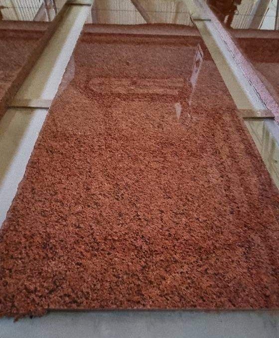 Сляб полированого красного гранита Maole Red