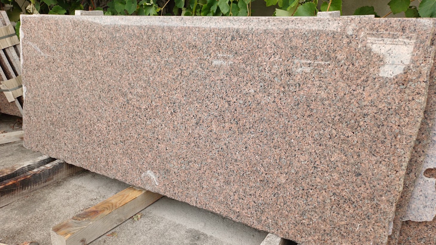 Flower of Ukraine granite slab